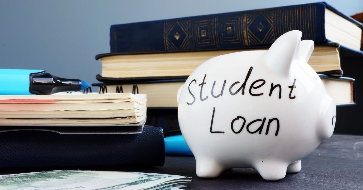 What student loans are available to UK students?